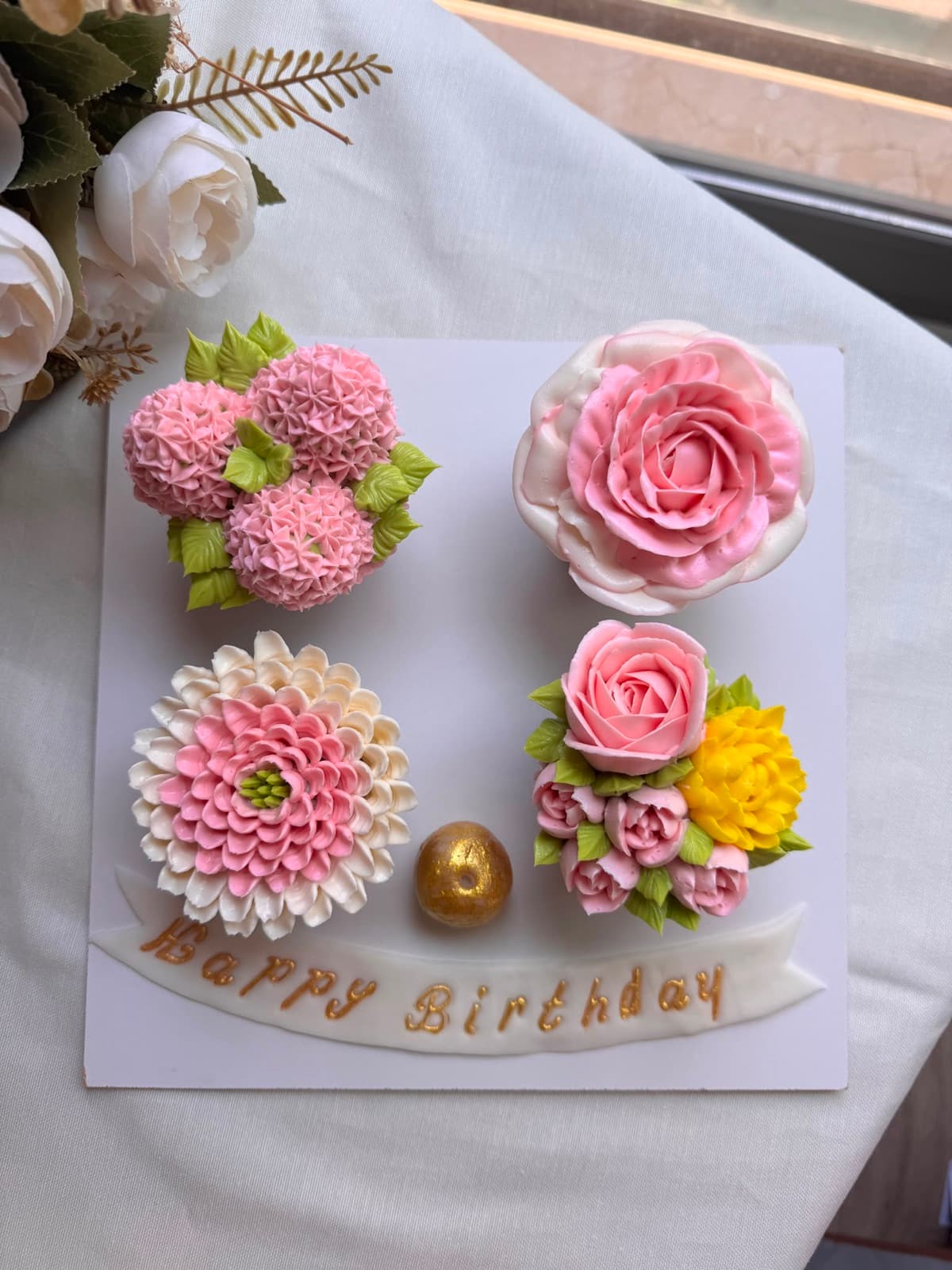 4'lü Şeker Hamuru Yazılı Cupcake Kutusu